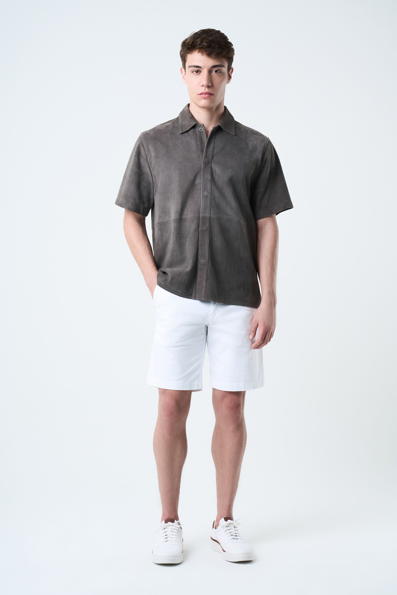 Acacia Shorts in drill relaxed fit