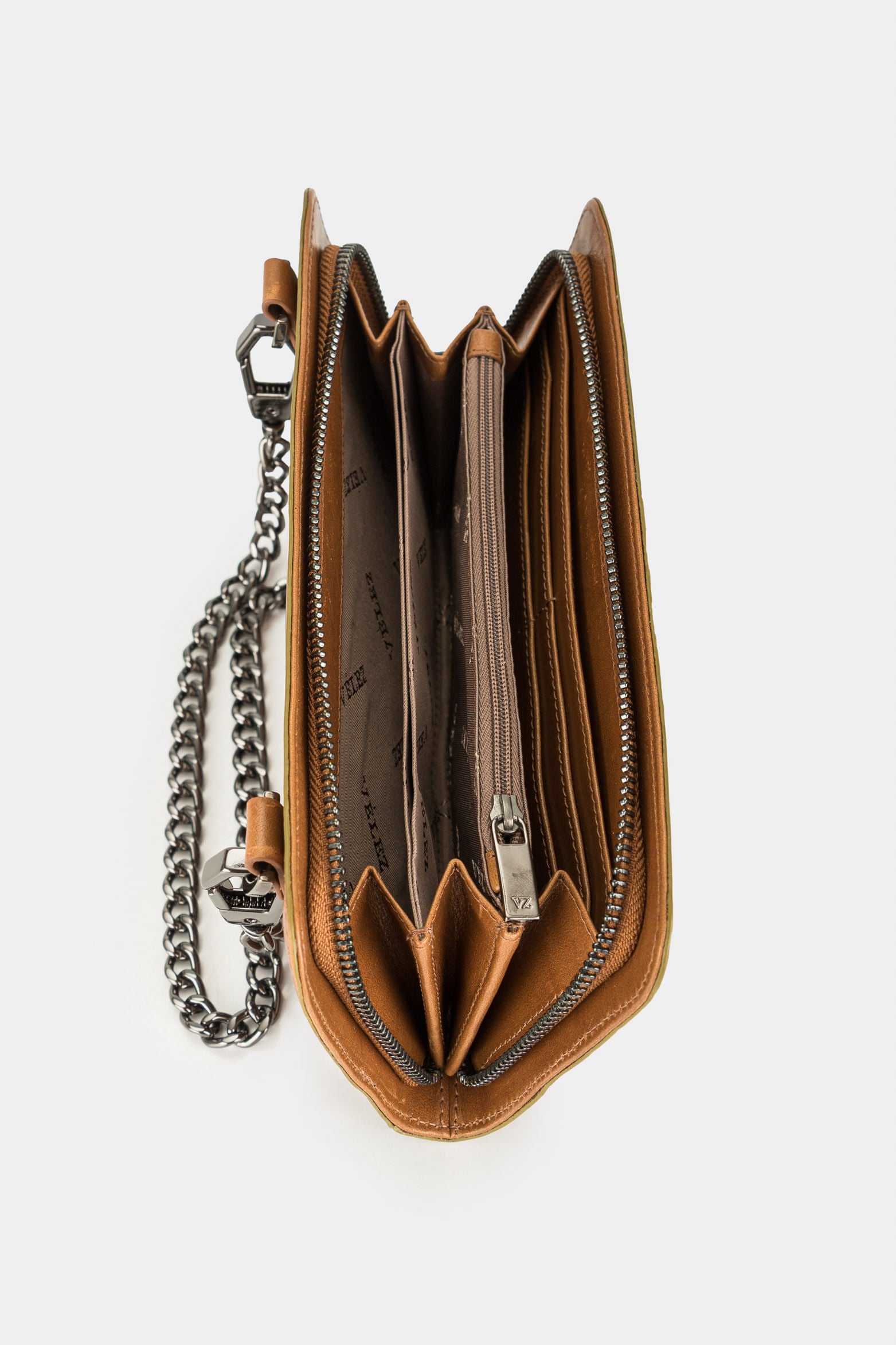 Women’s Parbat Accordion Wallet in Leather with Perforated Detail