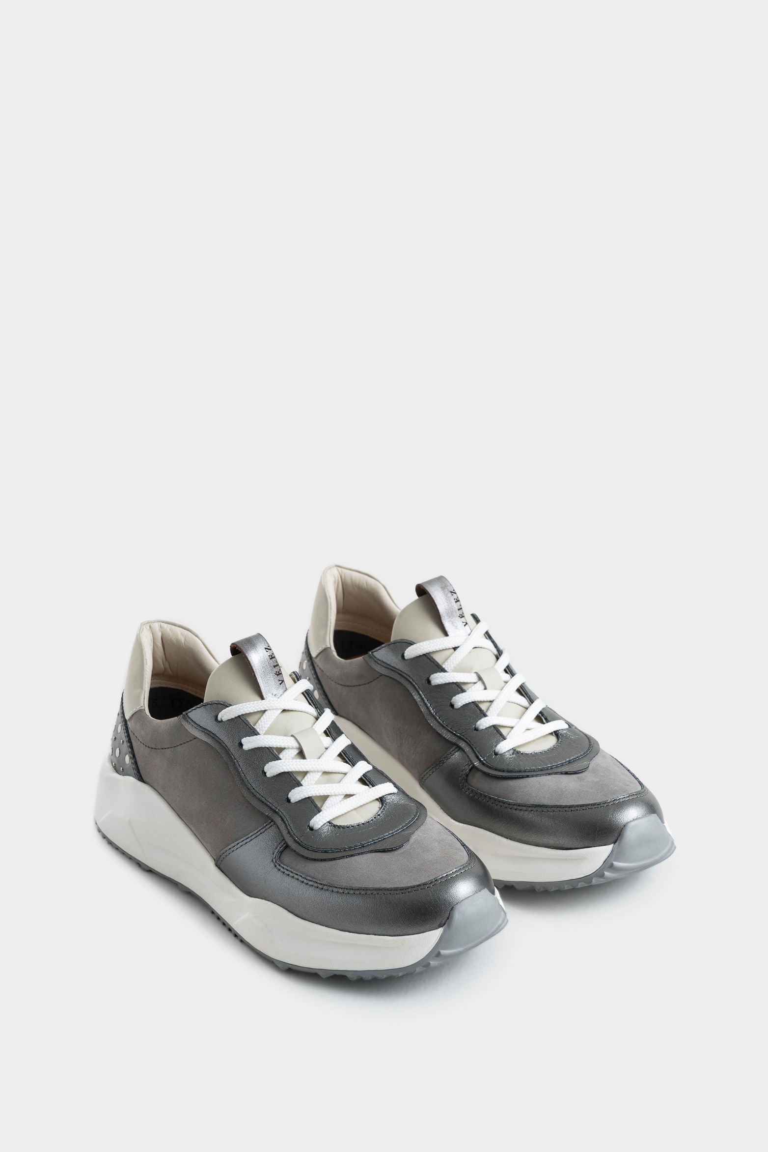 Crissanthe Leather Tennis Shoes for Women with Details