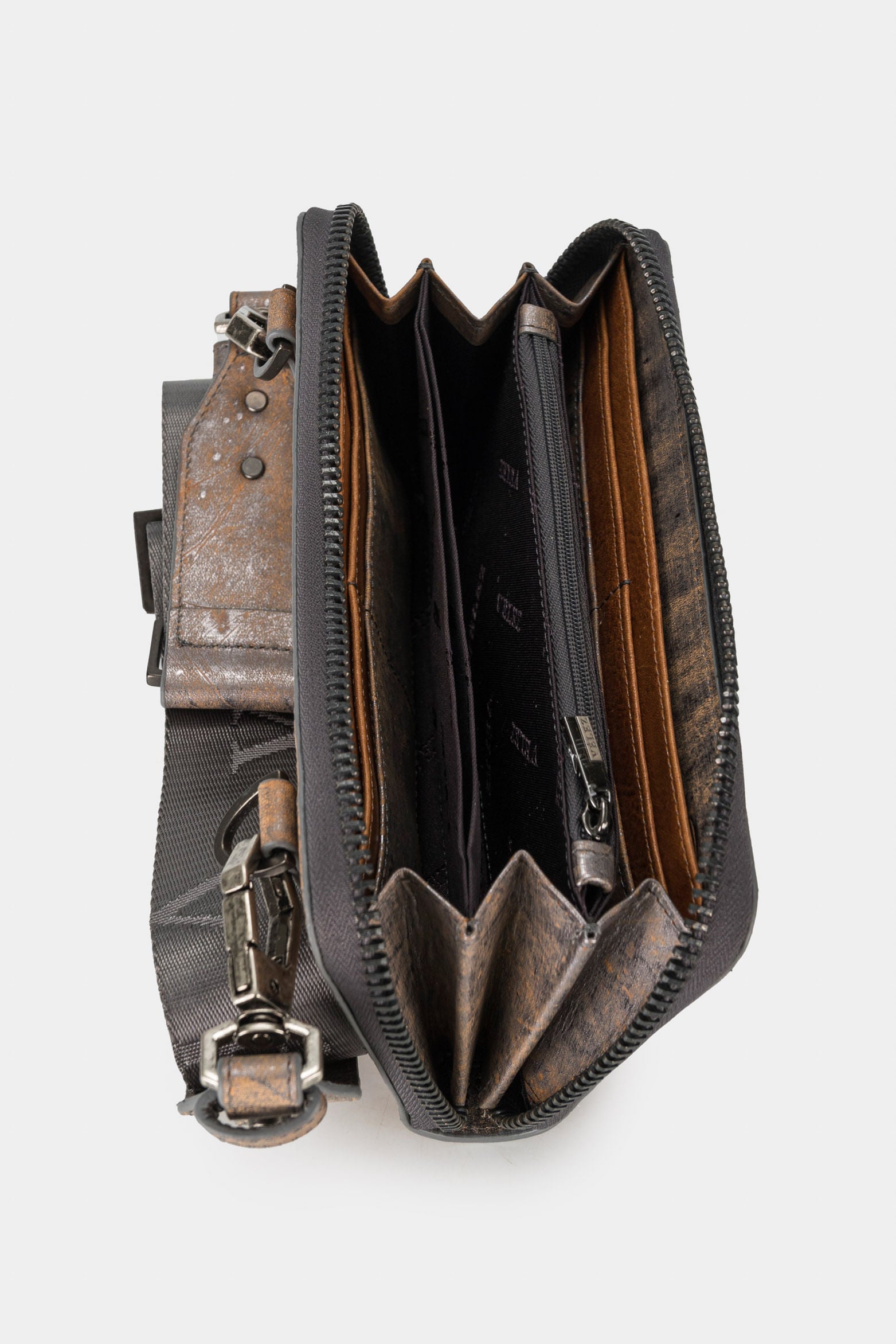 Women’s Vesuvius Zip-Around Wallet with Metallic Effect