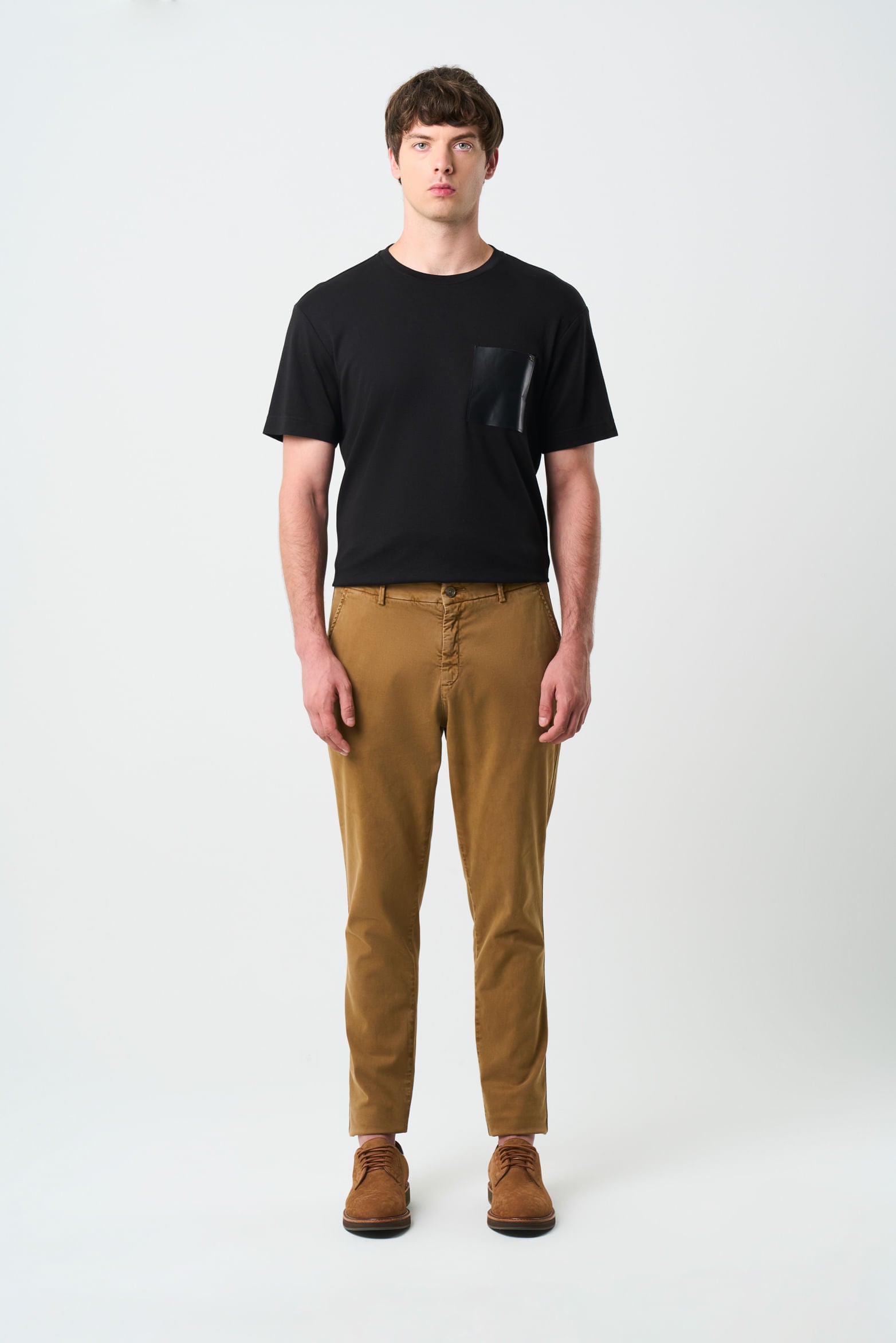 Semifitted Italian chino pants for men