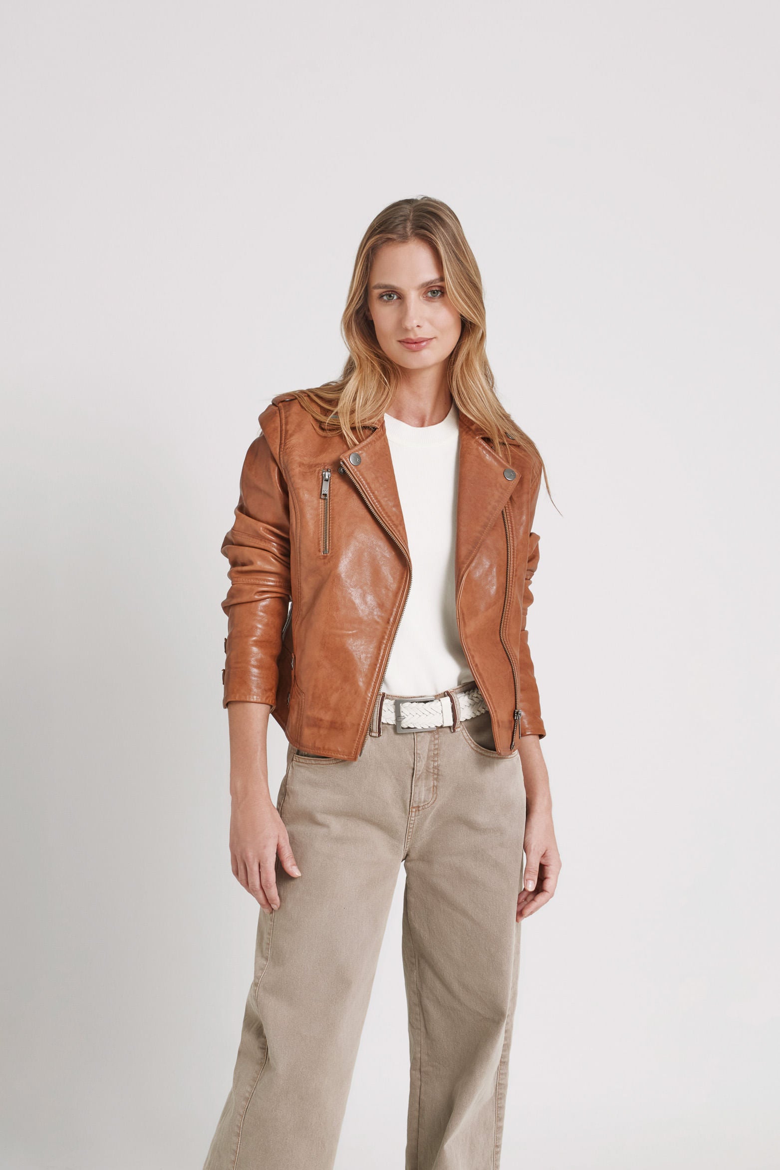 Biker Nature Leather Jacket for Women with Fittedilhouette Honey