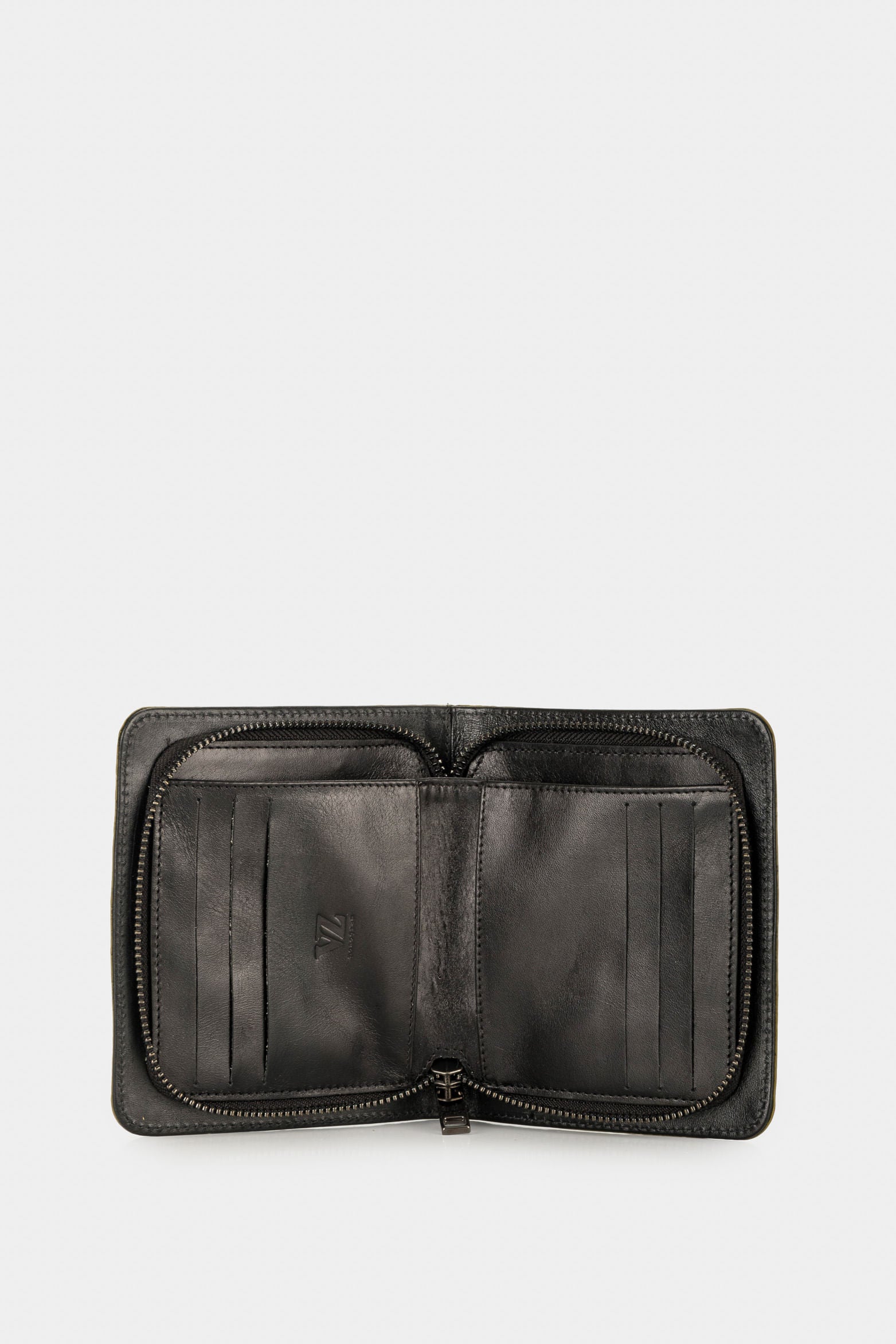 Women’s Kubor Leather Wallet with Metallic VZ Appliqué