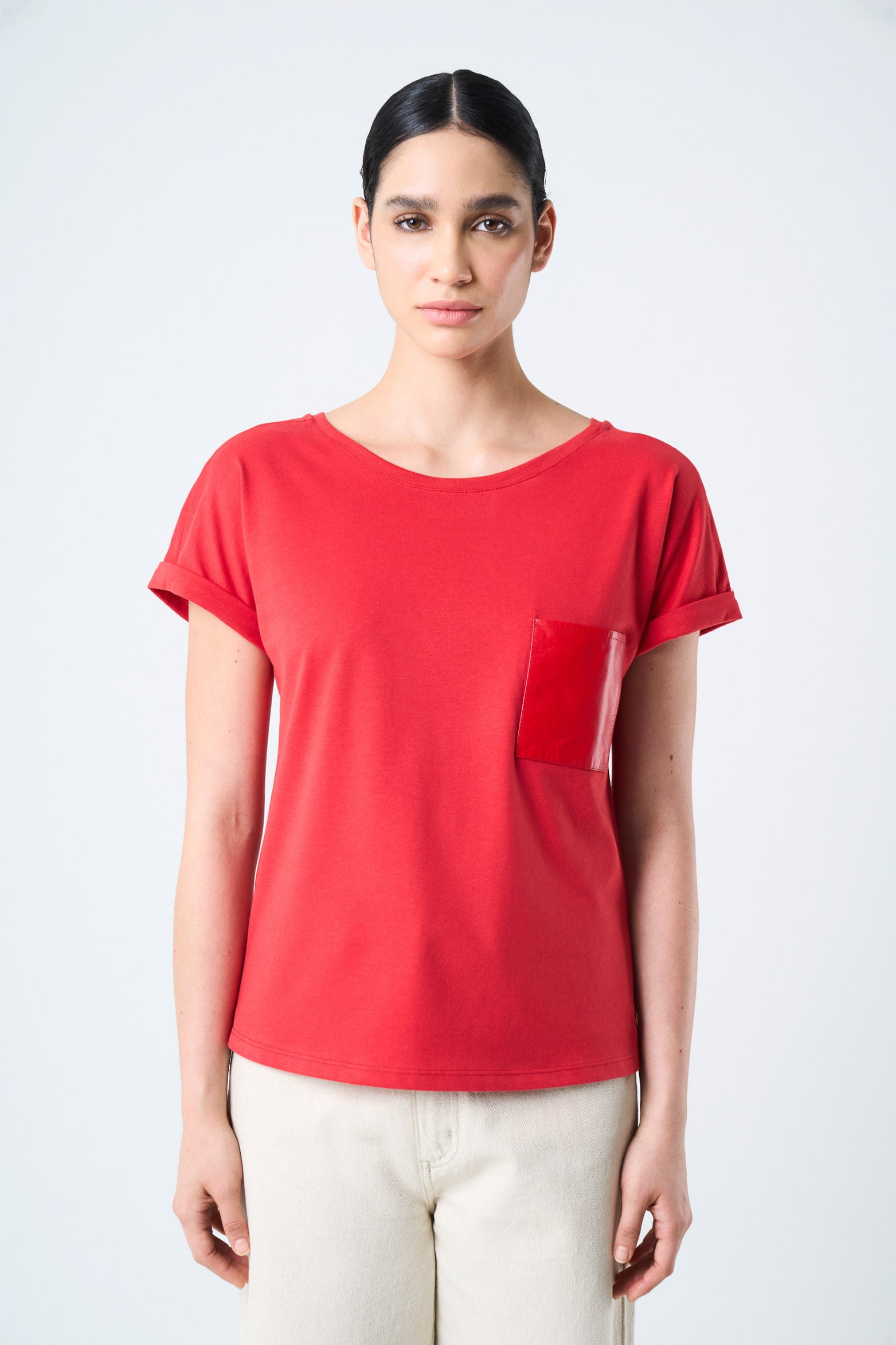 Women's Short Sleeve T-Shirt with Leather Pocket