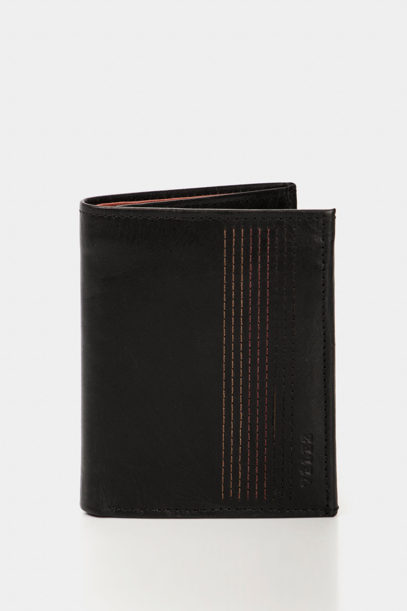 Crete Vertical Leather Wallet in Black