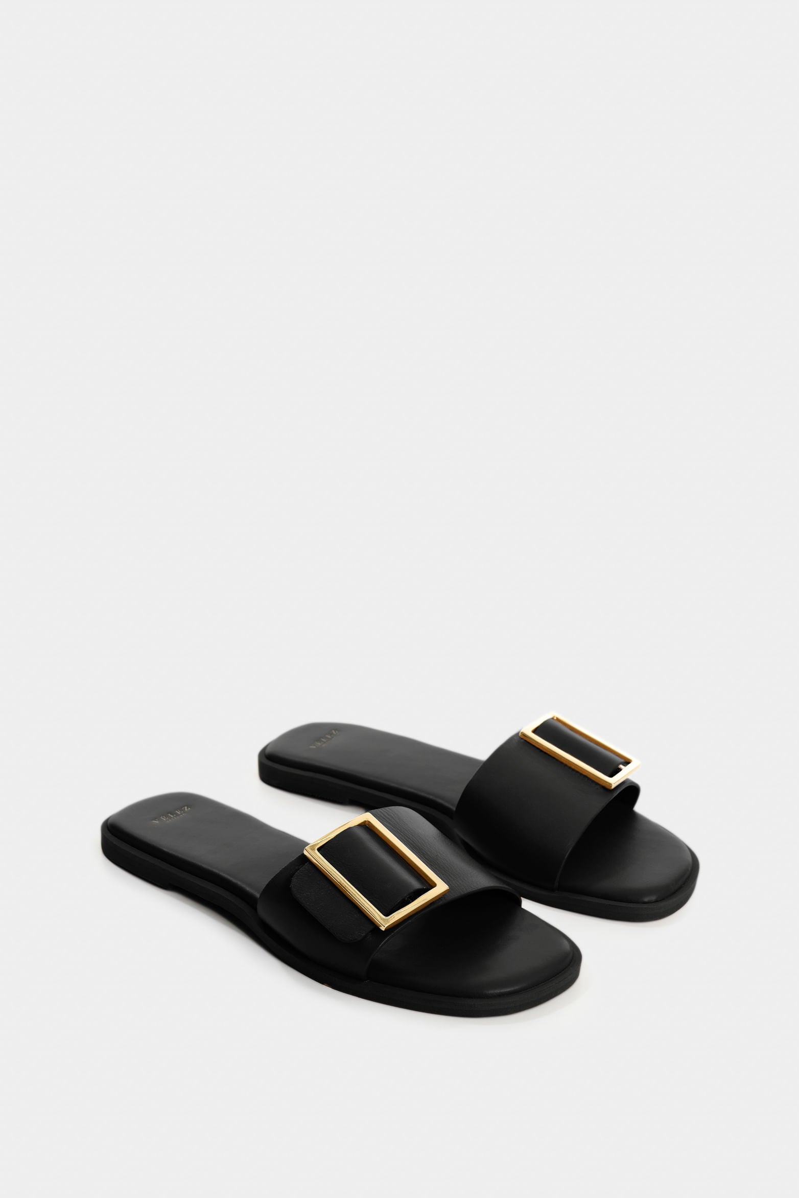 Gem Flat Leather Sandals for Women