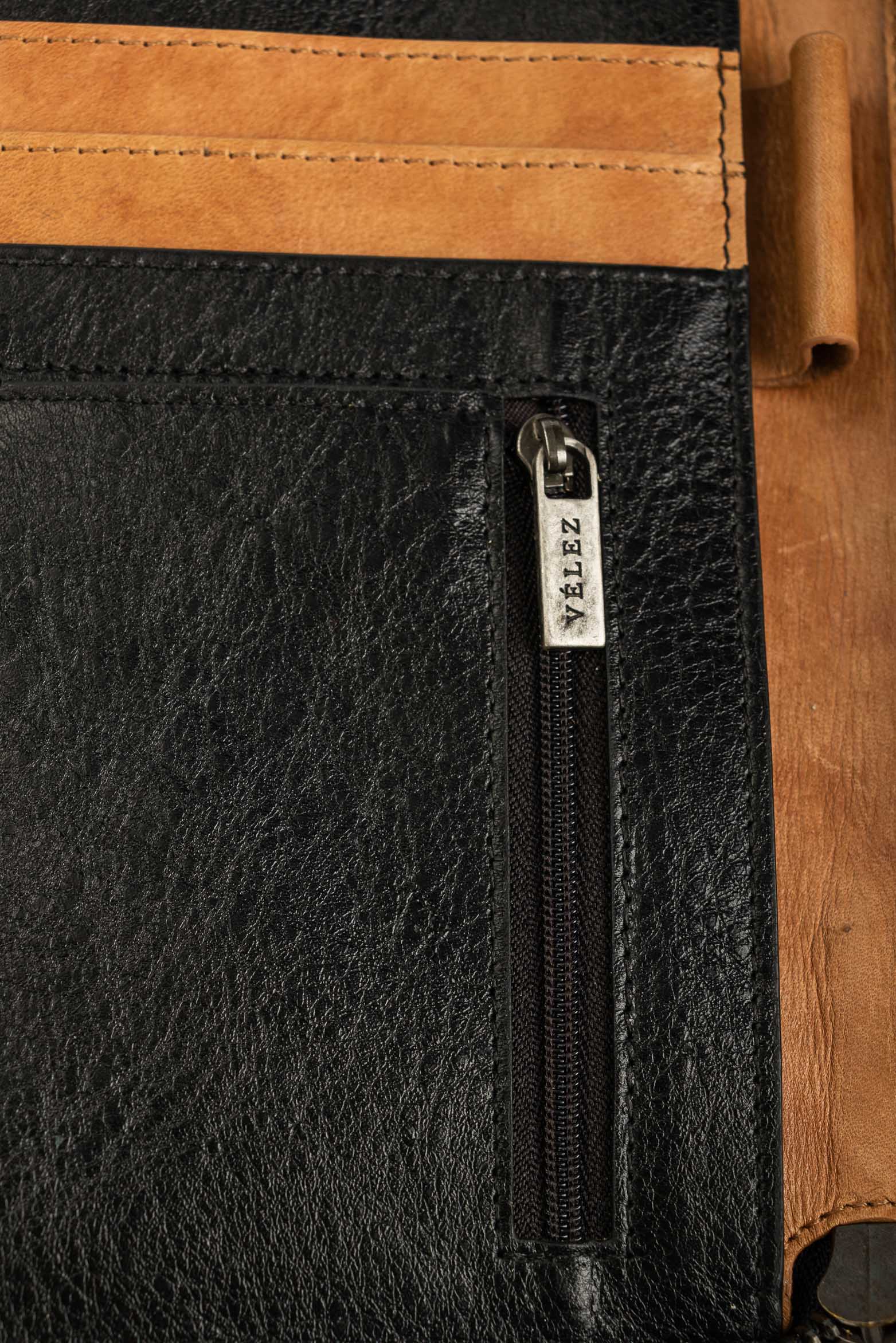 Marble Leather Passport Holder for Women with Engraving – Velez