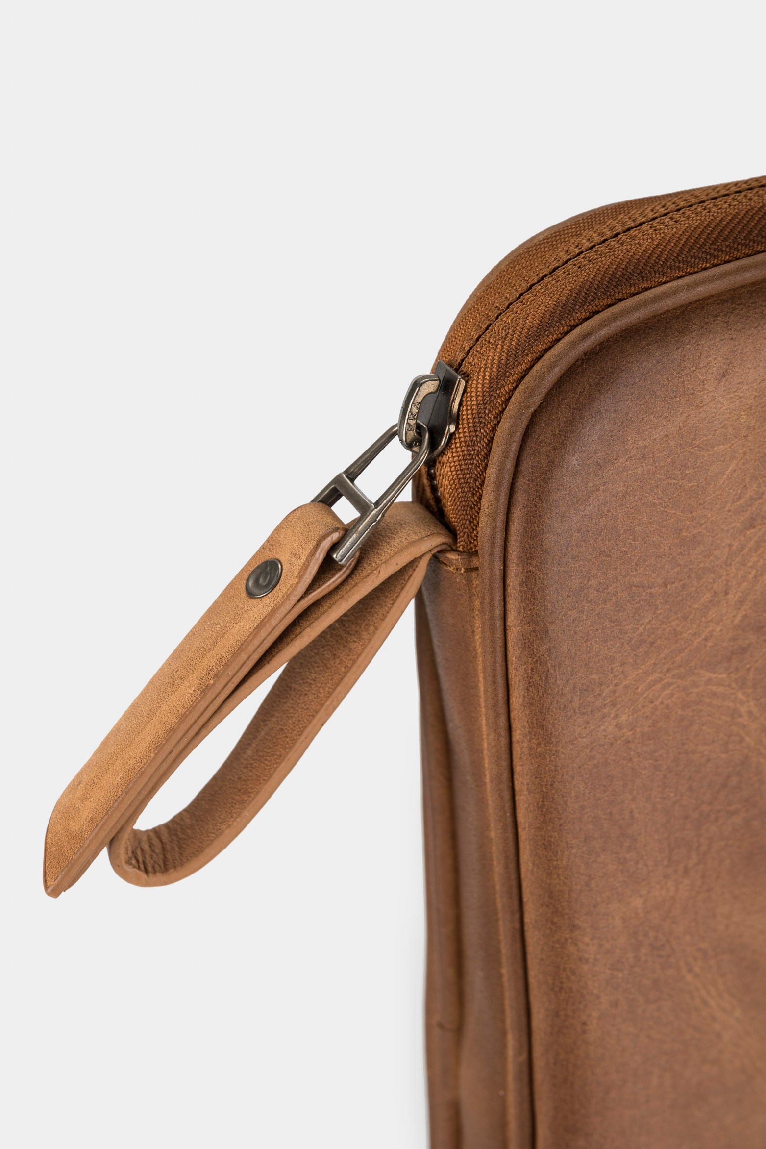 Leather Passport Holder for Men Ibis – Velez Artisan