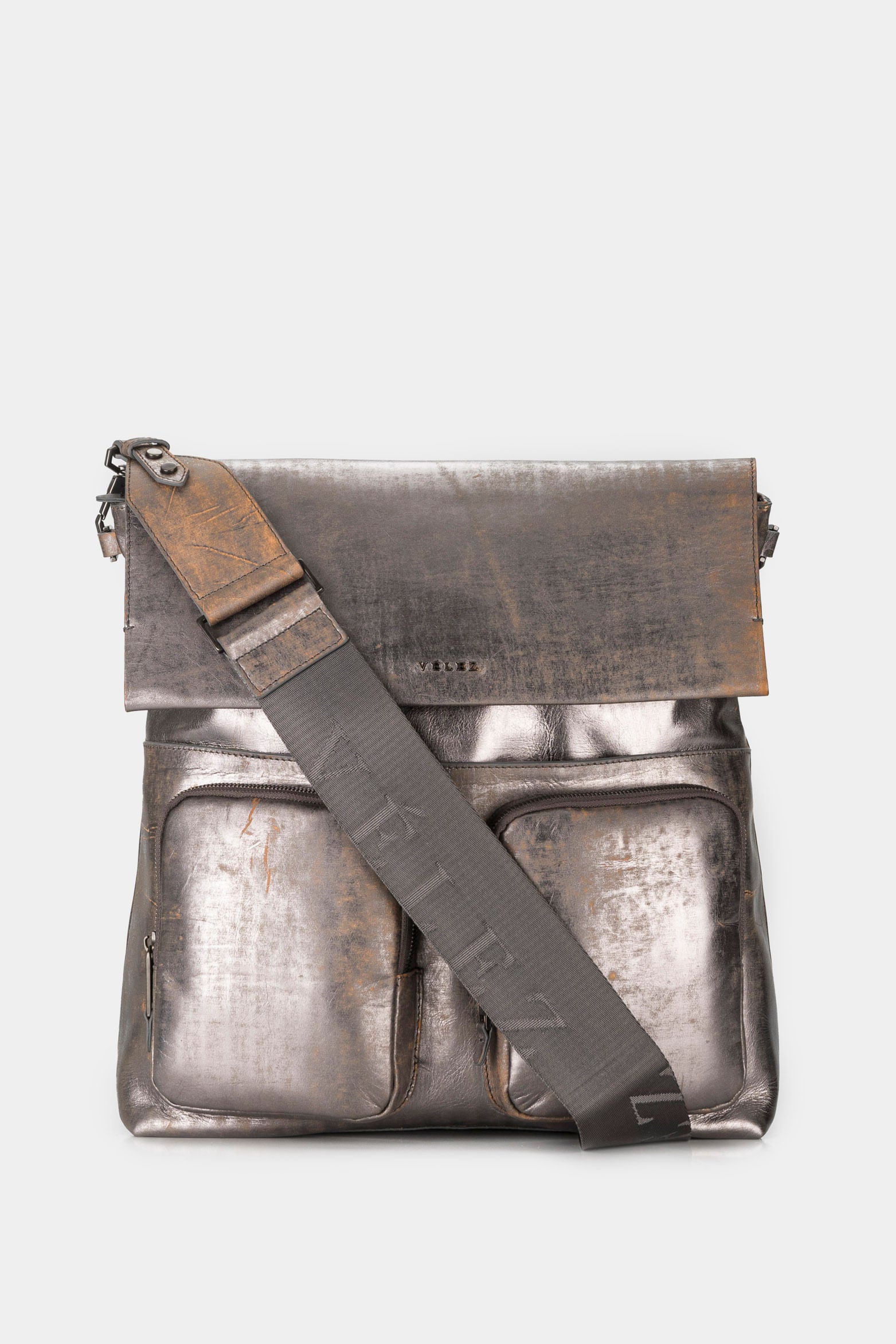 Women’s Albarracín Shopper Handbags in Leather with Flap and Snap Closure