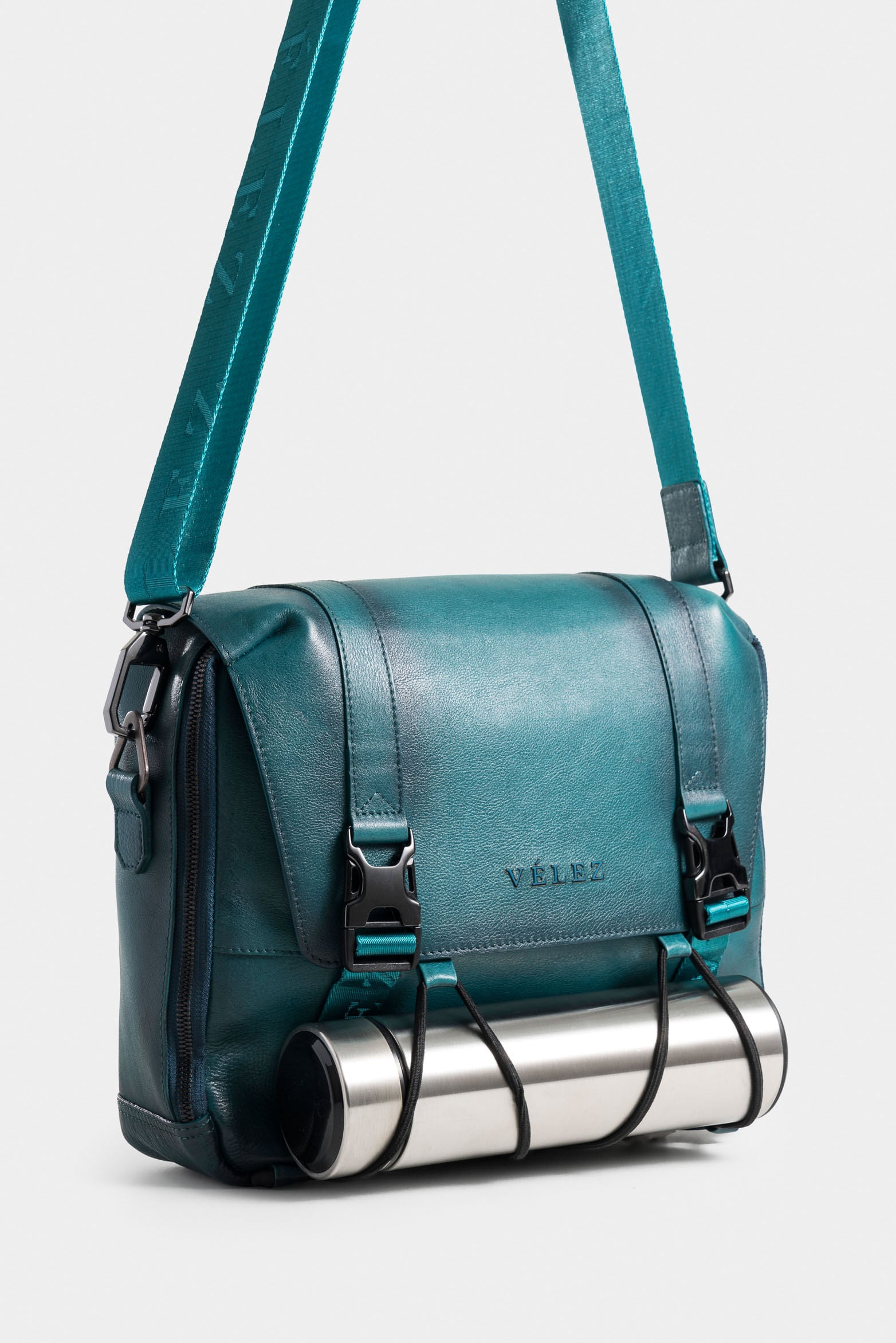 Boreal Smooth Leather Hands-Free Bag with Integrated Thermos for Men