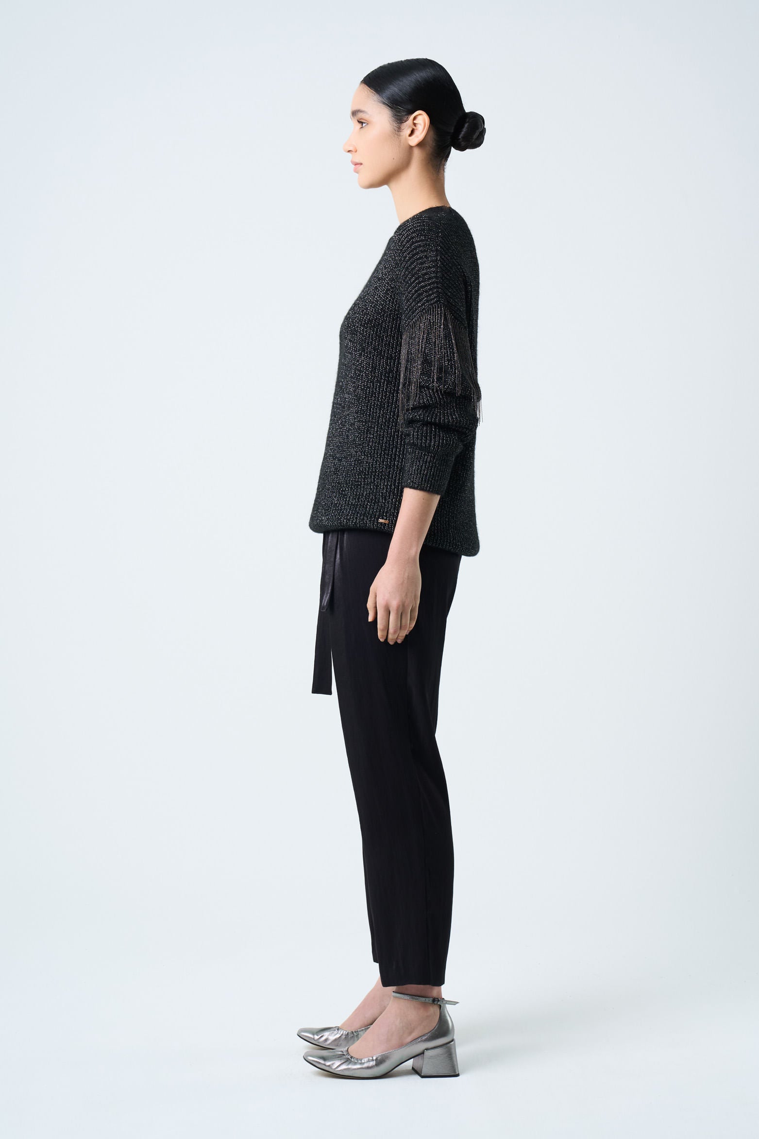 Draco knit sweater for women with fringe and millaré details